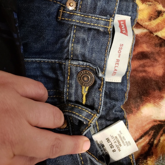 Boy's Levi's and Shirt - Picture 3 of 3